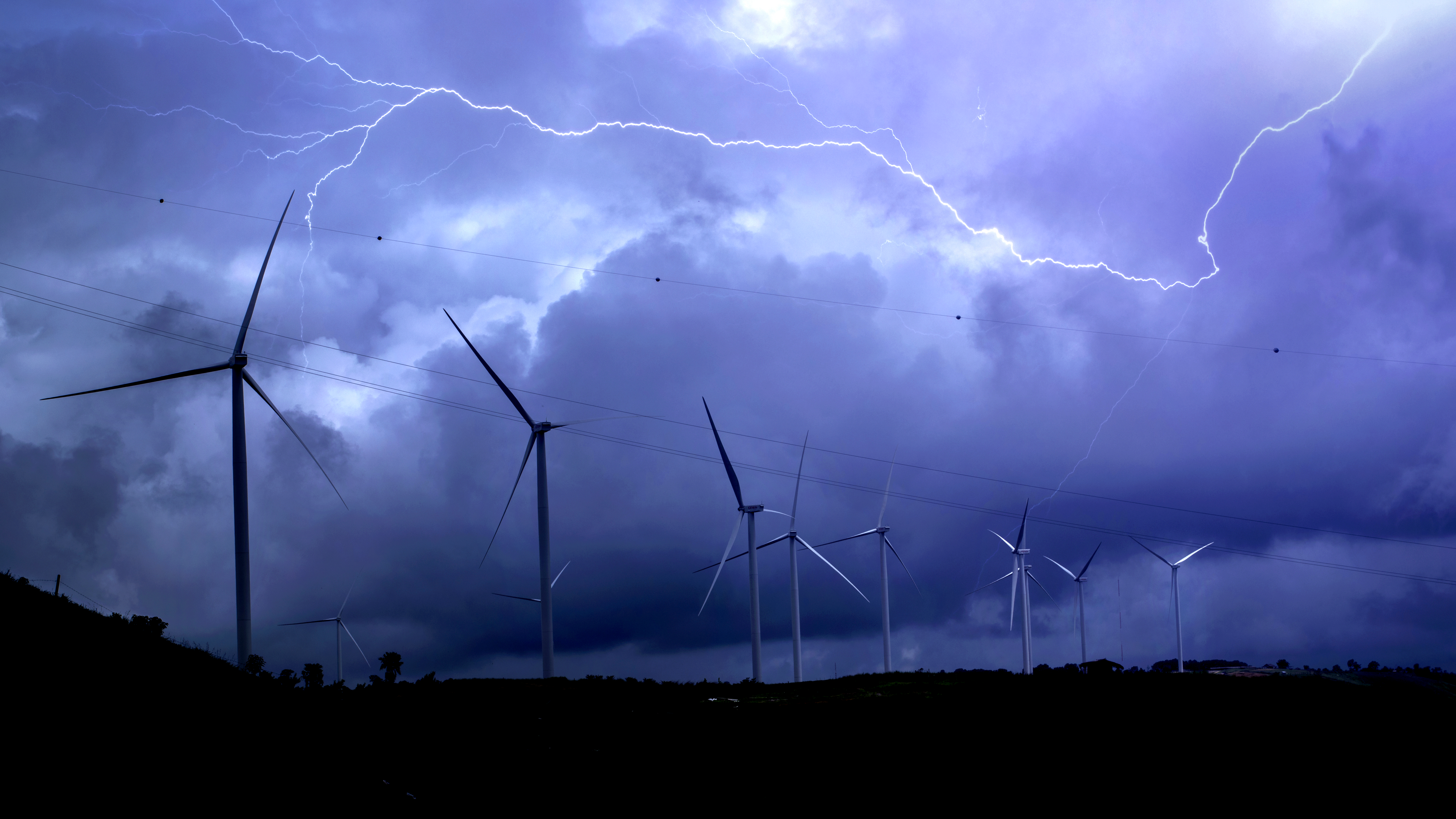 Navigating wind’s current storm